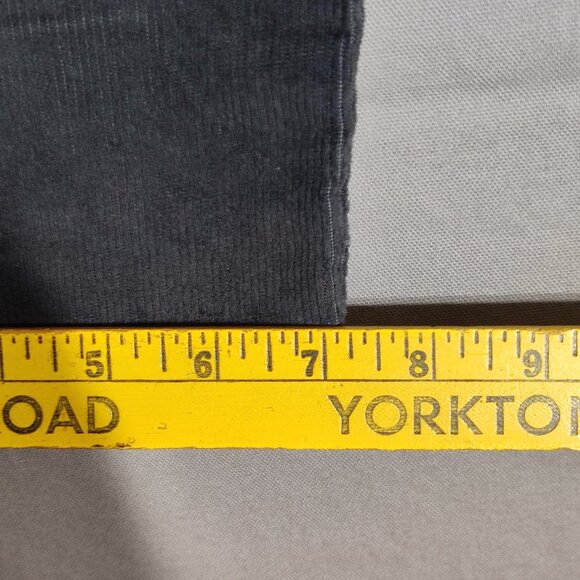 Levi's wedgie straight corduroy pants women's size W27/L26 midnighr black colour - Picture 15 of 15